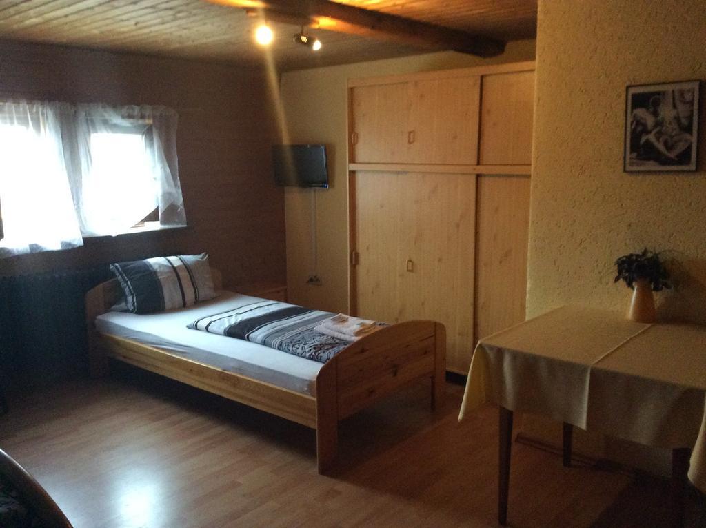Hotel Drei Koenige Neckarbischofsheim Oda fotoğraf