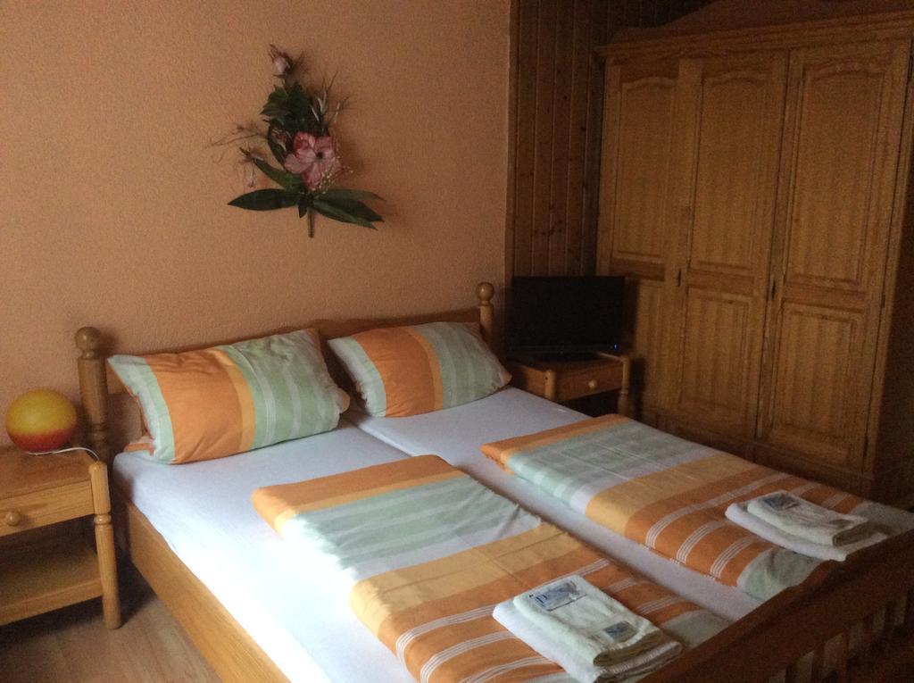 Hotel Drei Koenige Neckarbischofsheim Oda fotoğraf